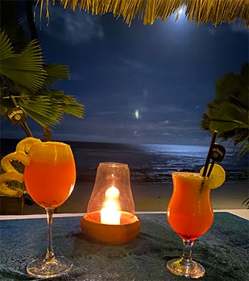 Cocktails sur la plage de Michamvi, Zanzibar